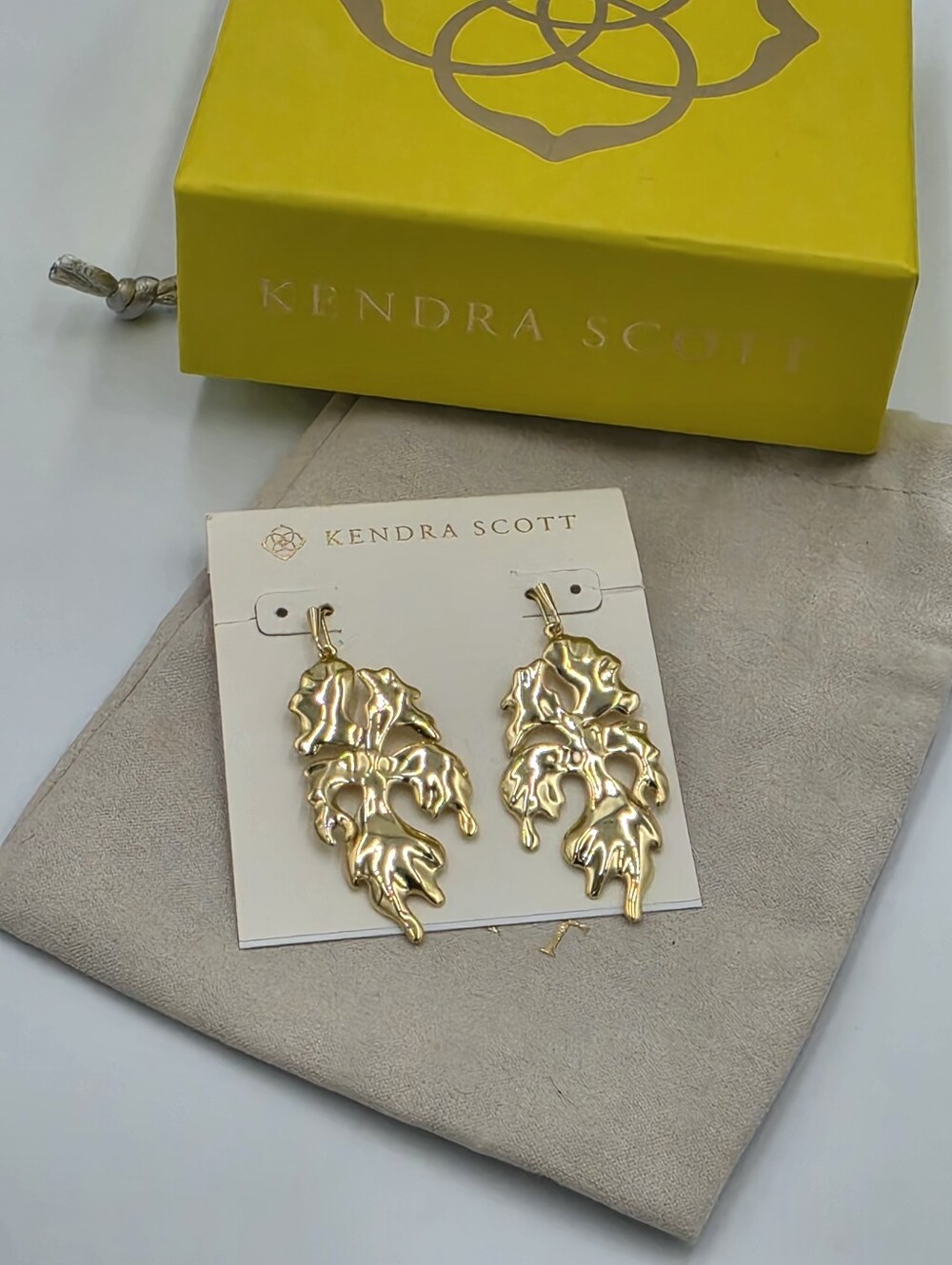 Kendra Scott Savannah Drop Gold Organic Leaf Drop Earrings New